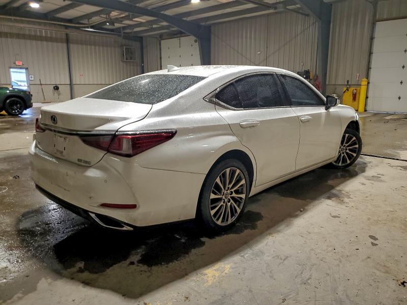 Фото 3 - LEXUS ES350