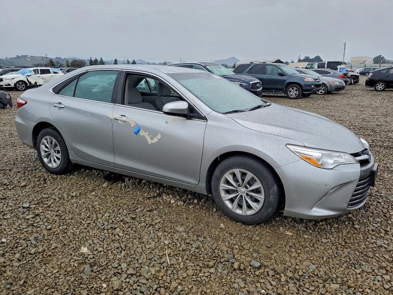 Фото 4 - TOYOTA CAMRY