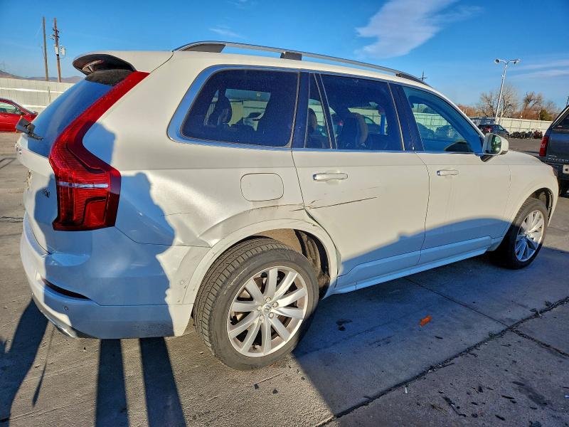 Фото 3 - VOLVO XC90