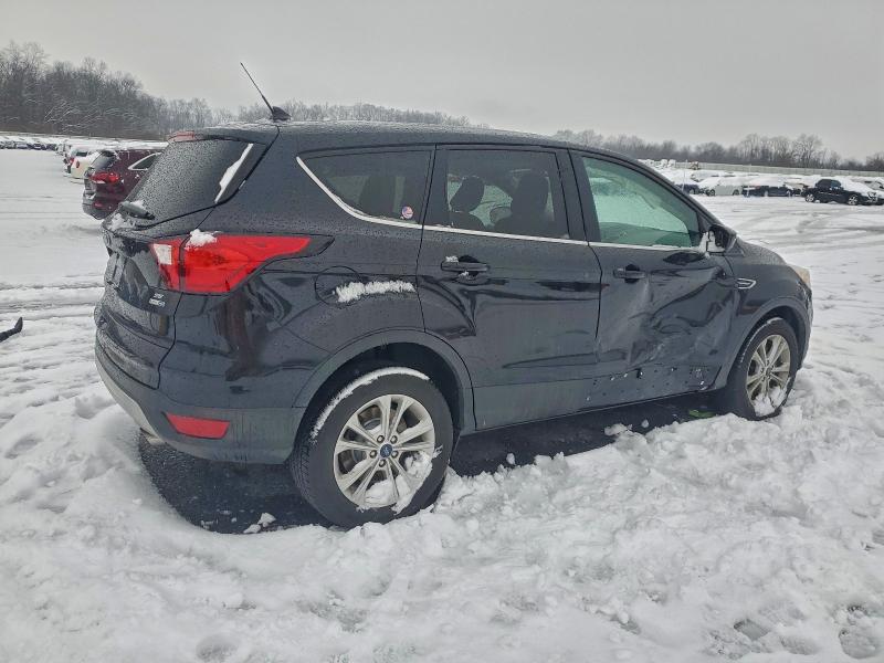 Фото 3 - FORD ESCAPE