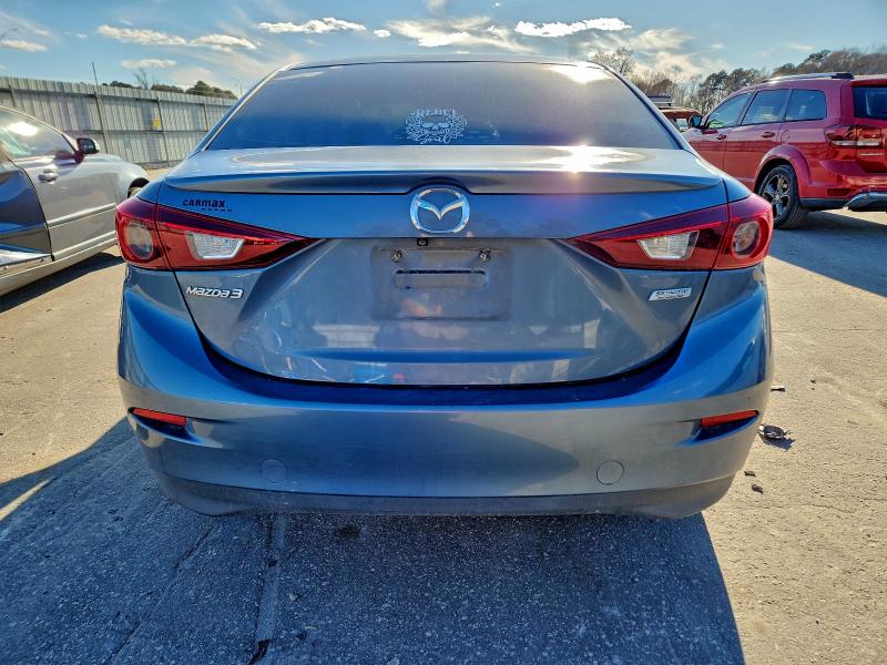 Фото 6 - MAZDA 3