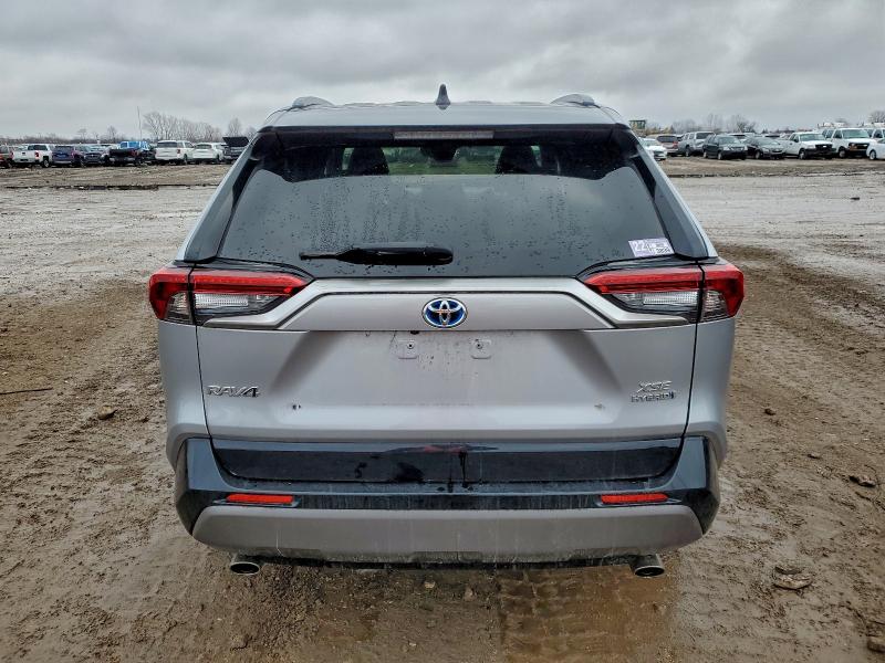 Фото 6 - TOYOTA RAV4