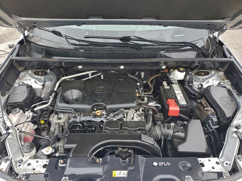 Фото 12 - TOYOTA RAV4