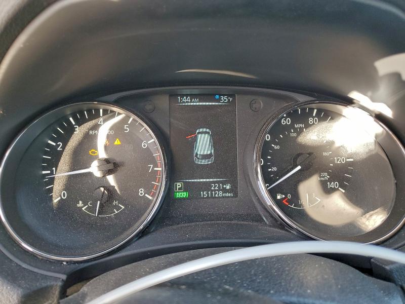 Фото 9 - NISSAN ROGUE