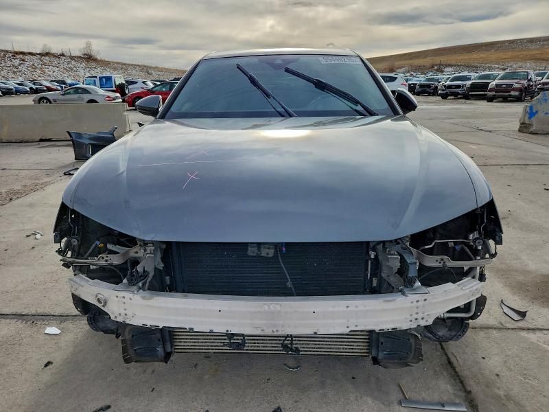 Фото 5 - AUDI A6