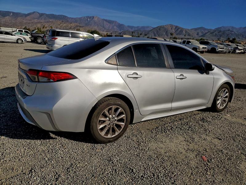 Фото 3 - TOYOTA COROLLA