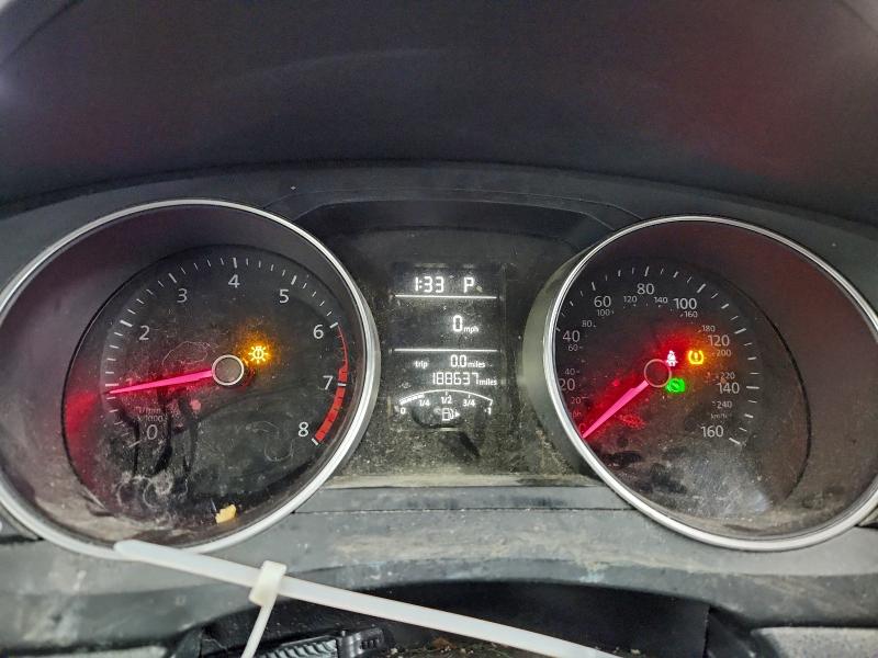 Фото 9 - VOLKSWAGEN JETTA