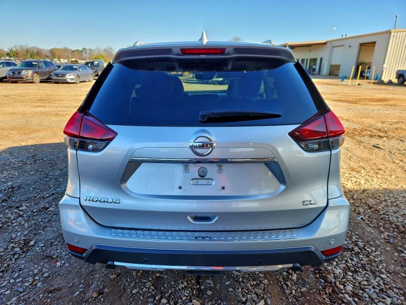 Фото 6 - NISSAN ROGUE