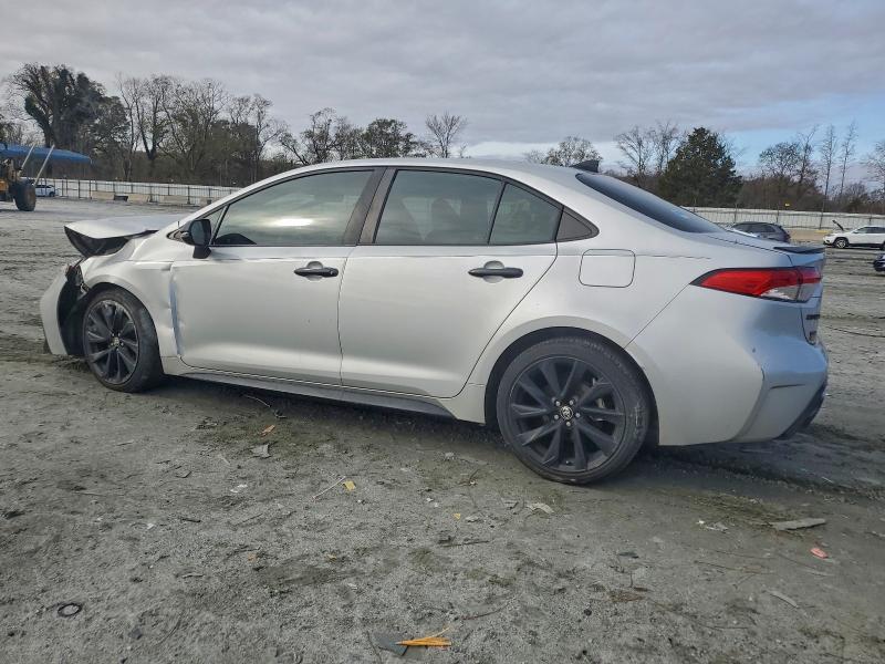 Фото 2 - TOYOTA COROLLA