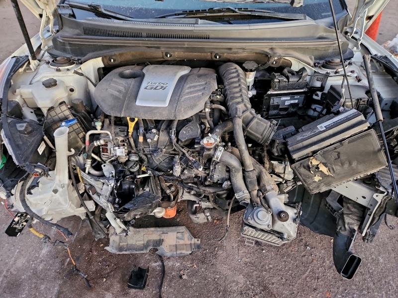 Фото 11 - HYUNDAI VELOSTER