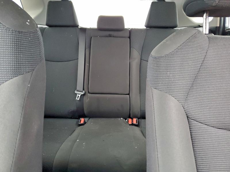 Фото 10 - TOYOTA RAV4