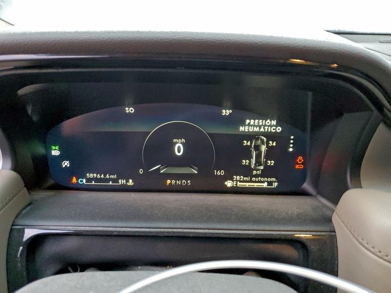 Фото 9 - LINCOLN NAUTILUS