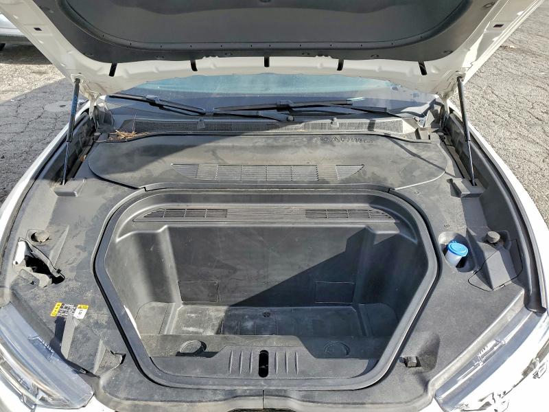 Фото 11 - FORD MUSTANG