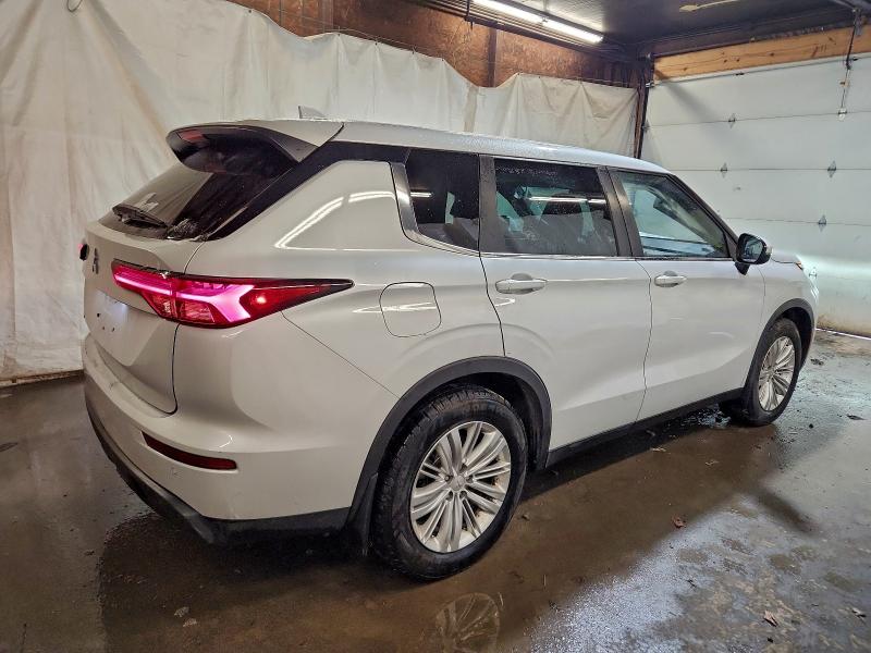 Фото 3 - MITSUBISHI OUTLANDER