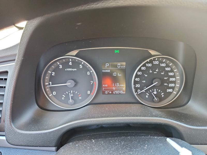 Фото 9 - HYUNDAI ELANTRA