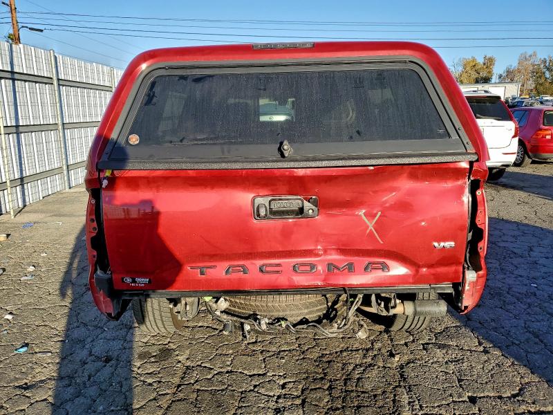 Фото 6 - TOYOTA TACOMA