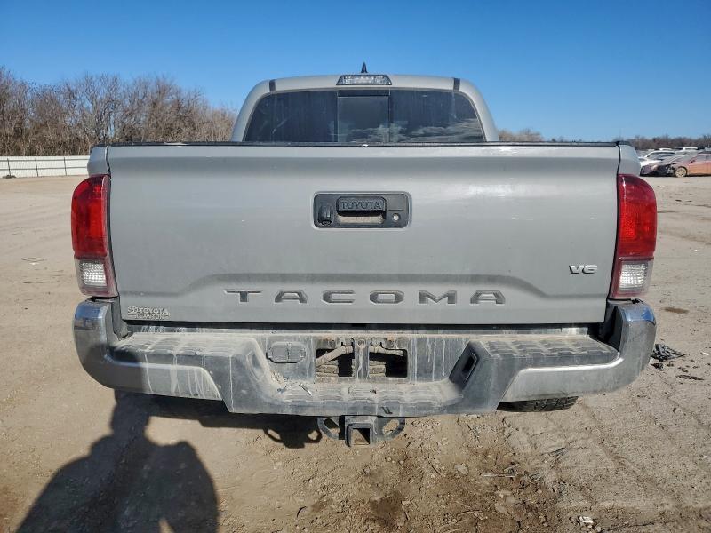 Фото 6 - TOYOTA TACOMA