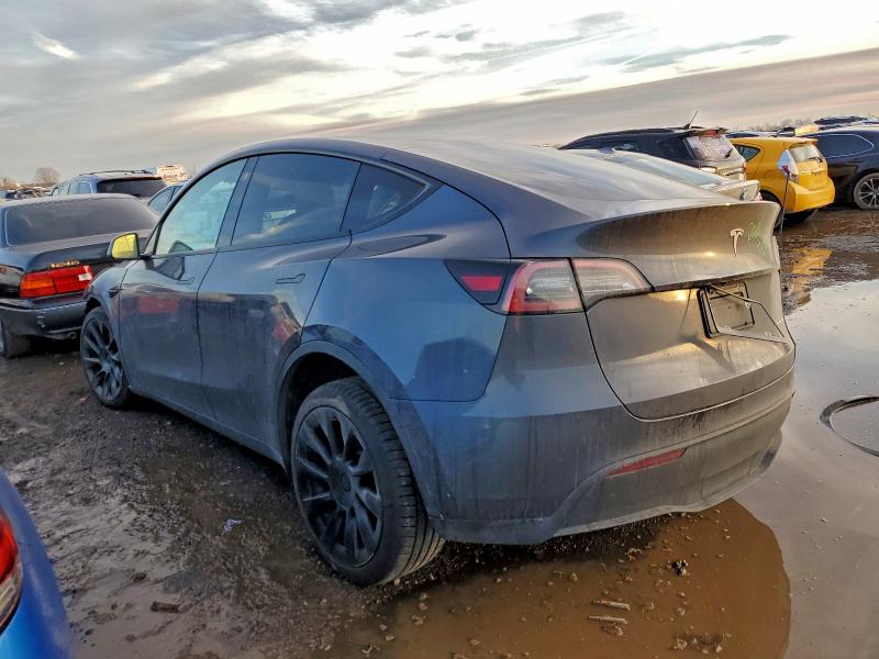 Фото 2 - TESLA MODEL Y