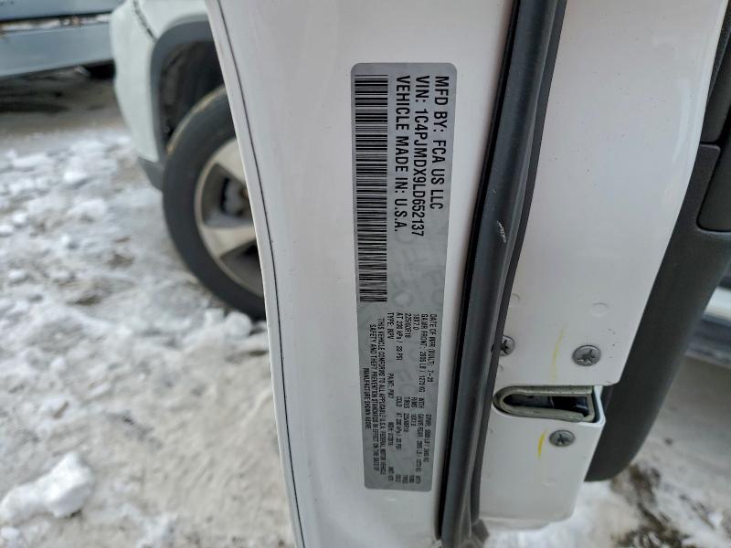 Фото 13 - JEEP GRAND CHER