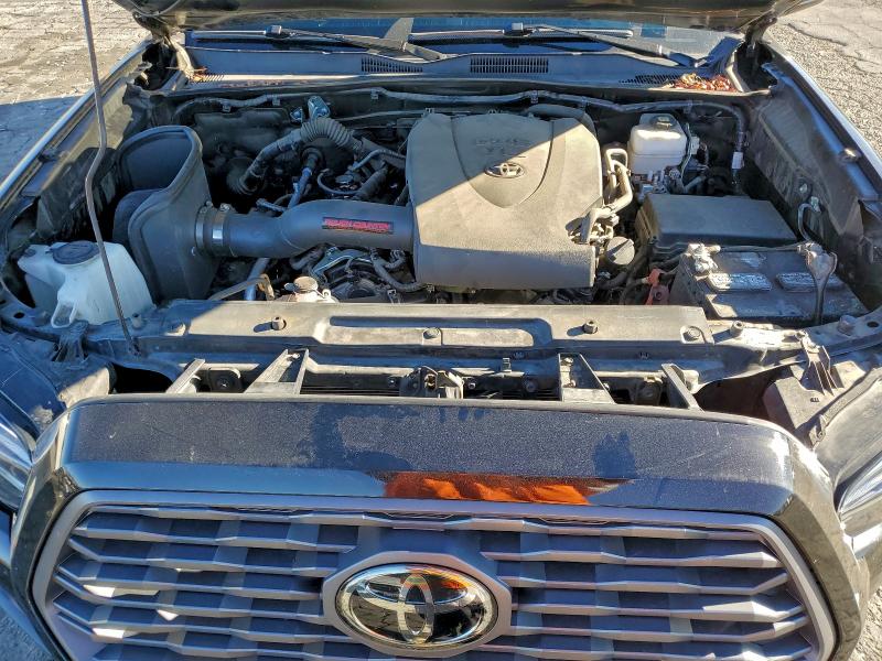 Фото 11 - TOYOTA TACOMA