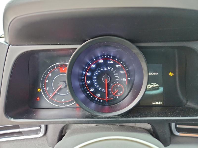 Фото 9 - HYUNDAI ELANTRA