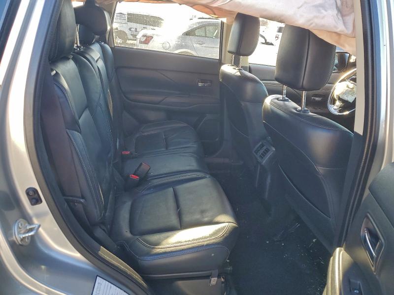 Фото 11 - MITSUBISHI OUTLANDER