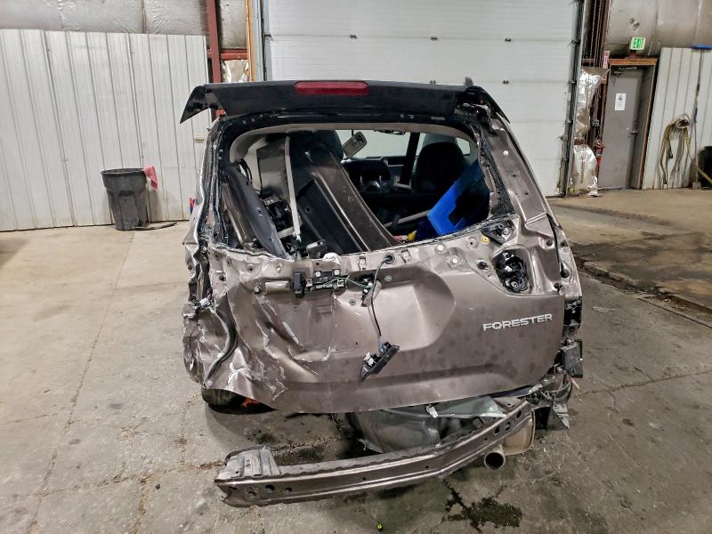 Фото 6 - SUBARU FORESTER
