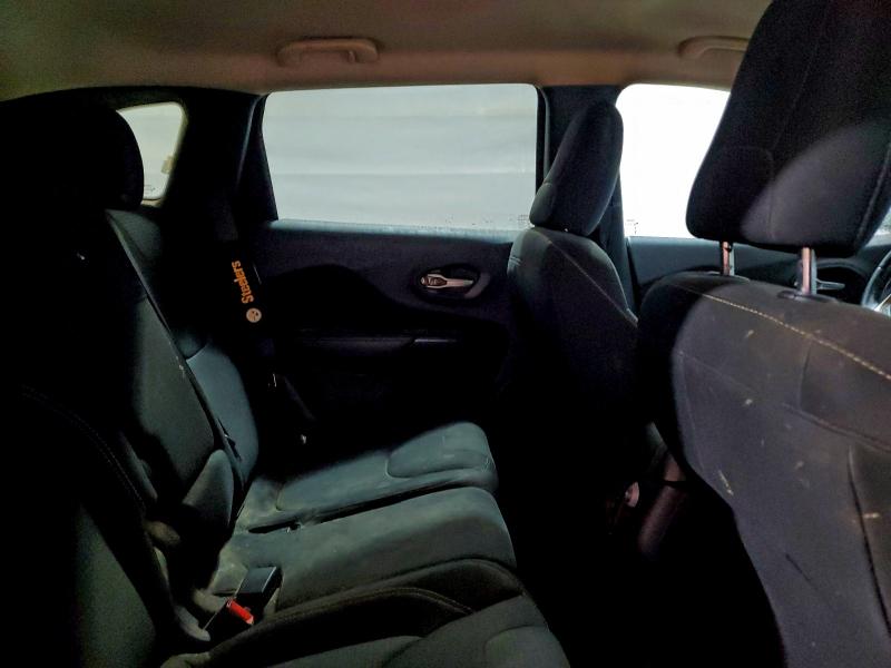 Фото 11 - JEEP GRAND CHER