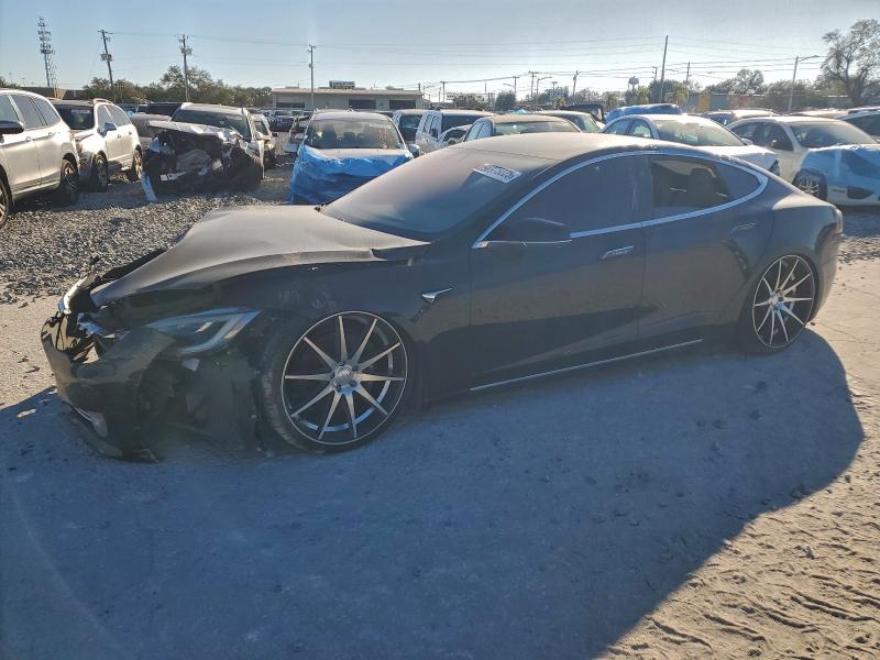 Фото 1 - TESLA MODEL S