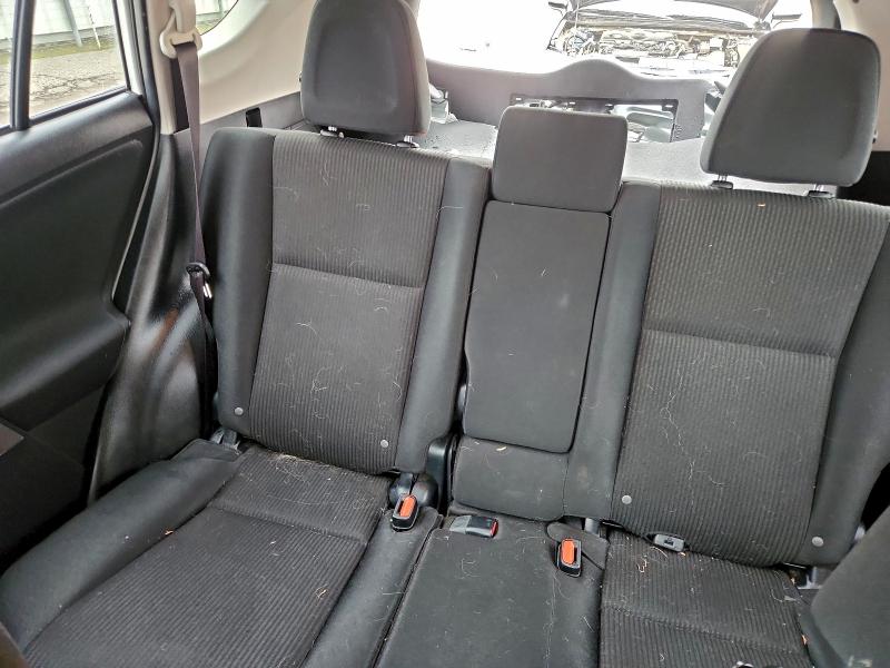 Фото 10 - TOYOTA RAV4