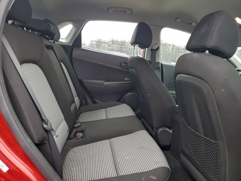 Фото 10 - HYUNDAI KONA