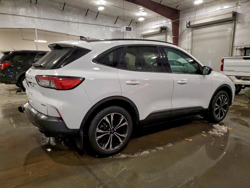 Фото 3 - FORD ESCAPE