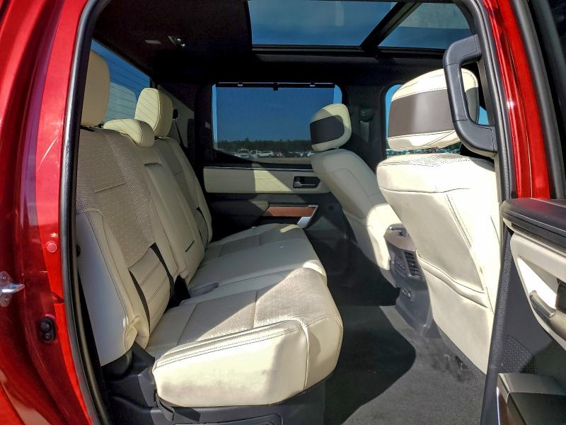 Фото 10 - TOYOTA TUNDRA