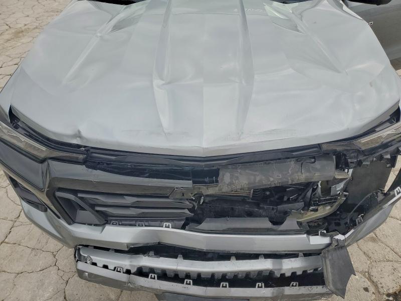 Фото 11 - CHEVROLET COLORADO