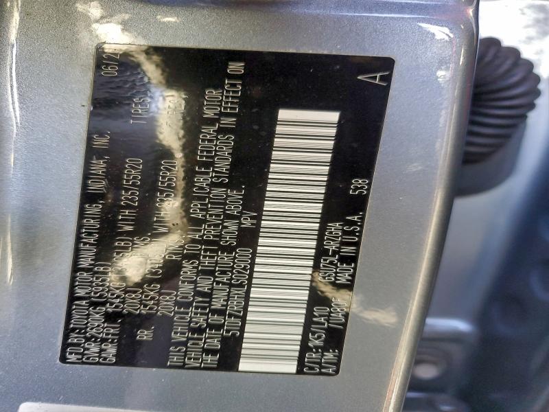 Фото 12 - TOYOTA HIGHLANDER