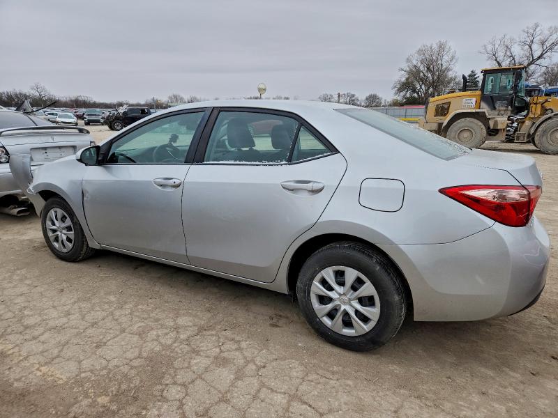 Фото 2 - TOYOTA COROLLA