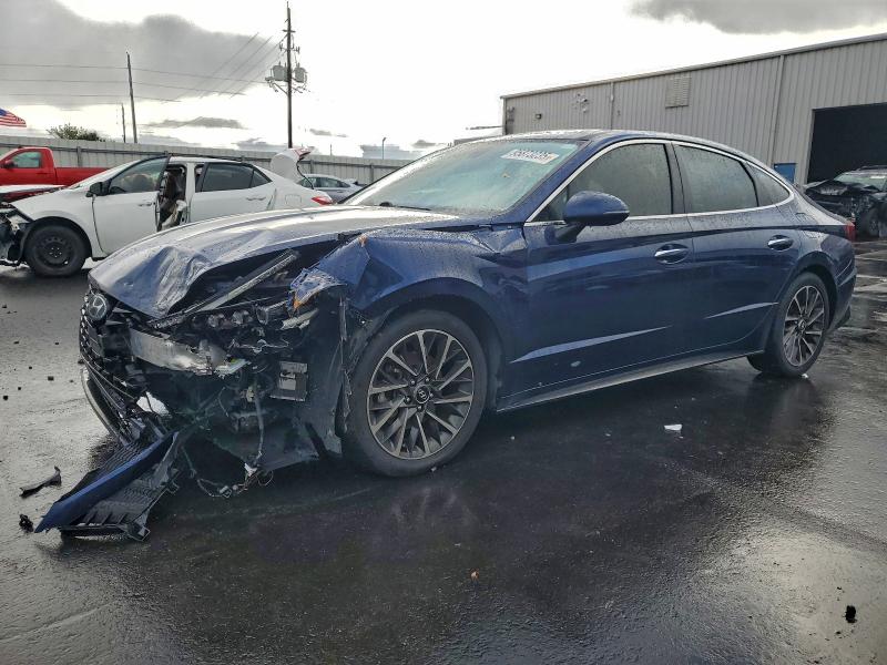 Фото 1 - HYUNDAI SONATA