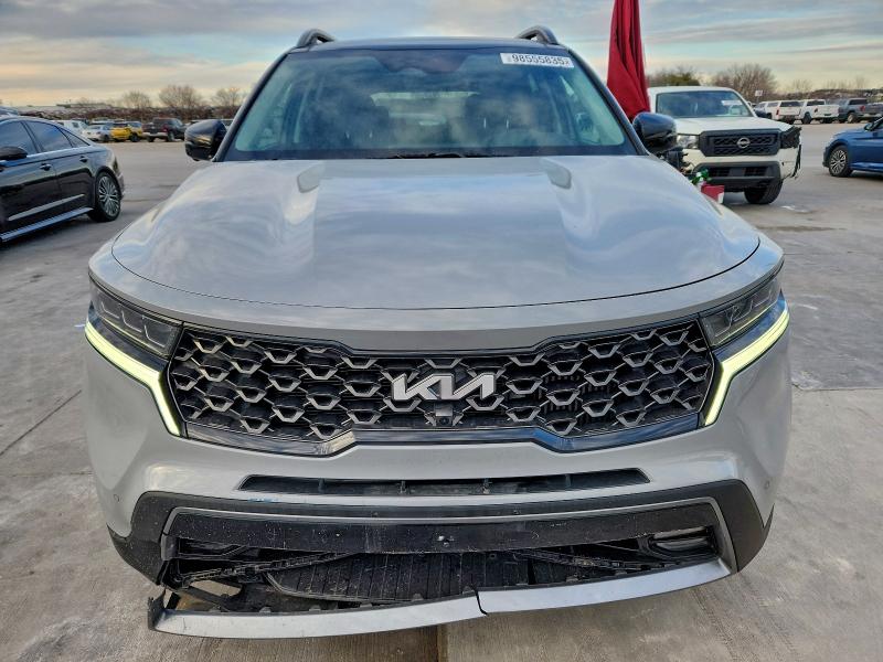 Фото 5 - KIA SORENTO