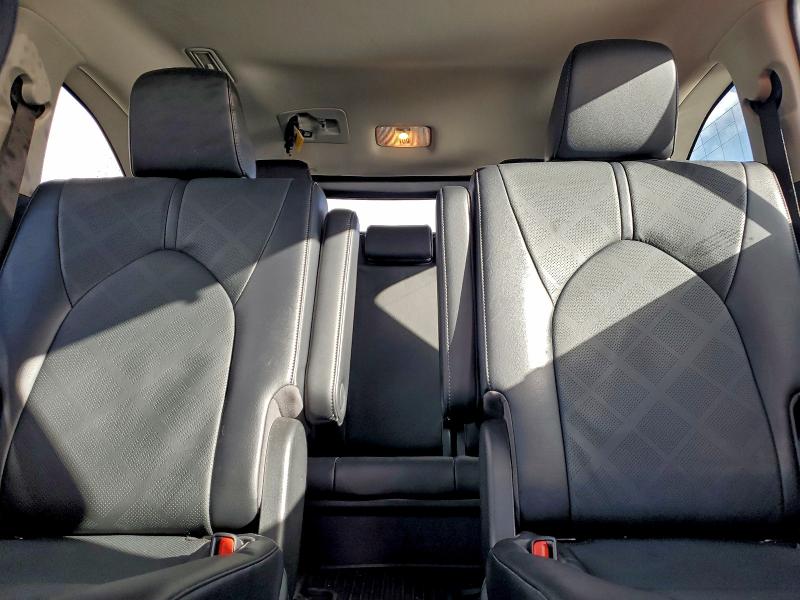 Фото 10 - TOYOTA HIGHLANDER