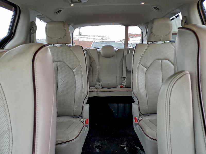 Фото 10 - CHRYSLER PACIFICA