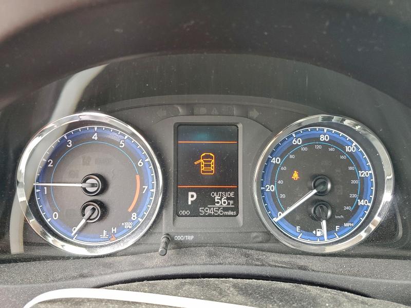 Фото 9 - TOYOTA COROLLA