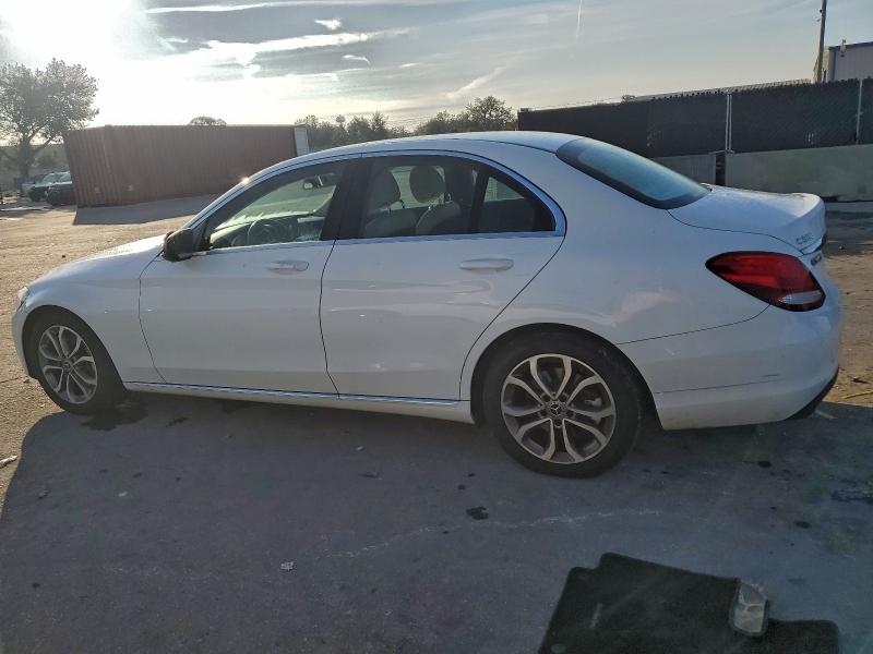 Фото 2 - MERCEDES-BENZ C-CLASS