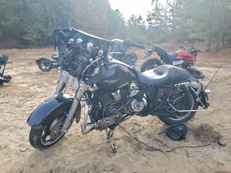 HARLEY-DAVIDSON FL 2013