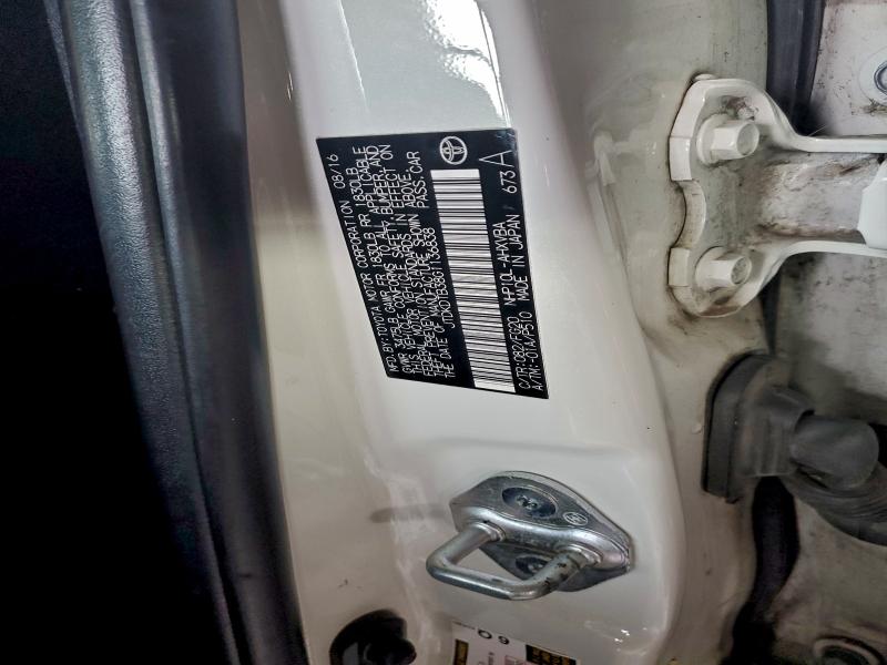 Фото 12 - TOYOTA PRIUS