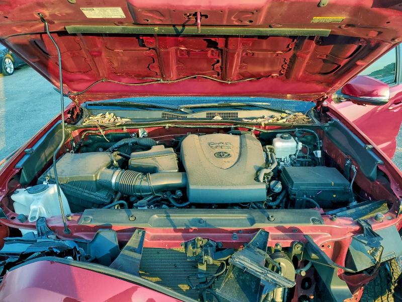 Фото 11 - TOYOTA TACOMA