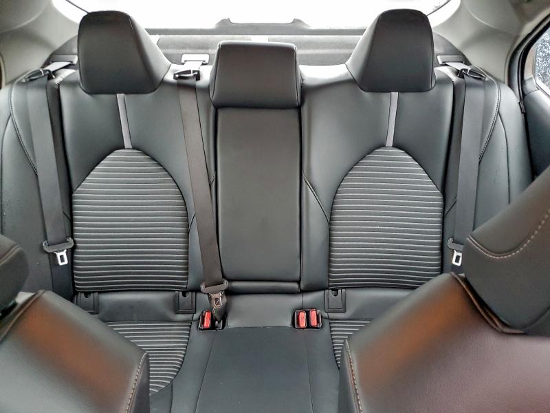 Фото 10 - TOYOTA CAMRY