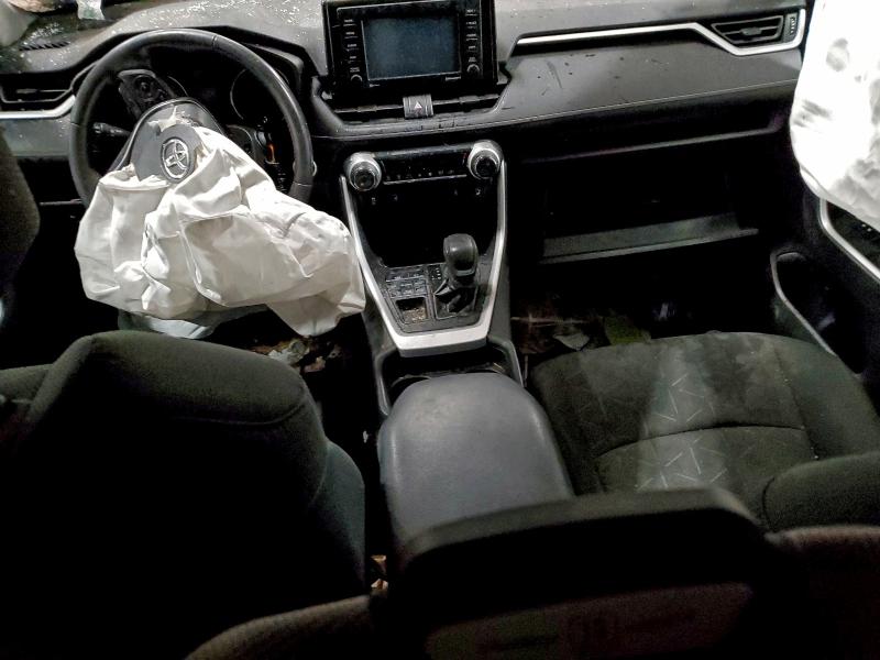 Фото 8 - TOYOTA RAV4