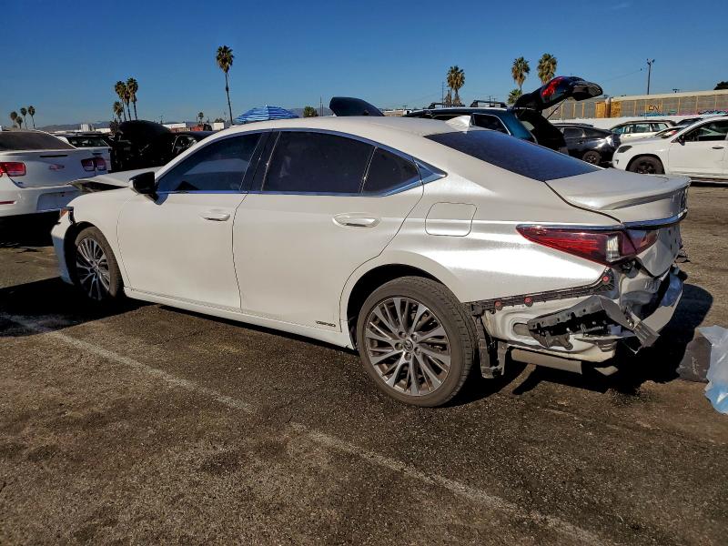 Фото 2 - LEXUS ES300