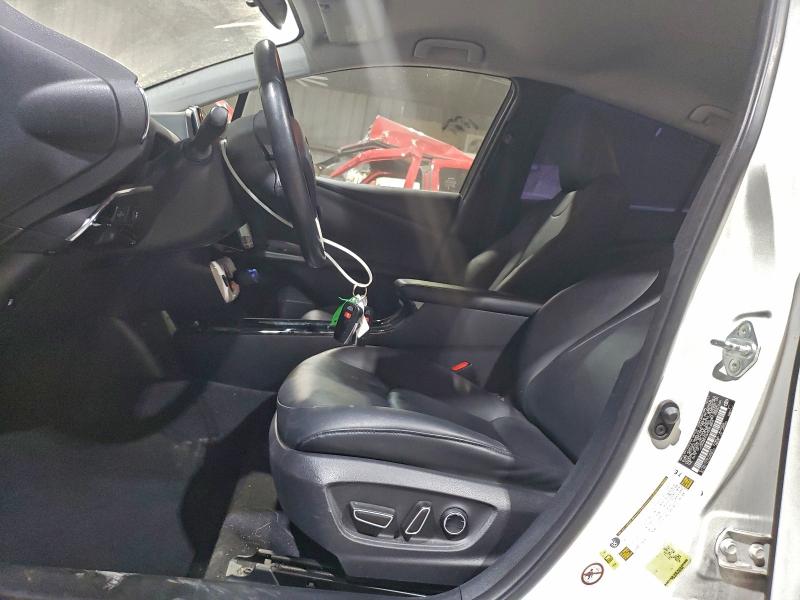 Фото 7 - TOYOTA PRIUS