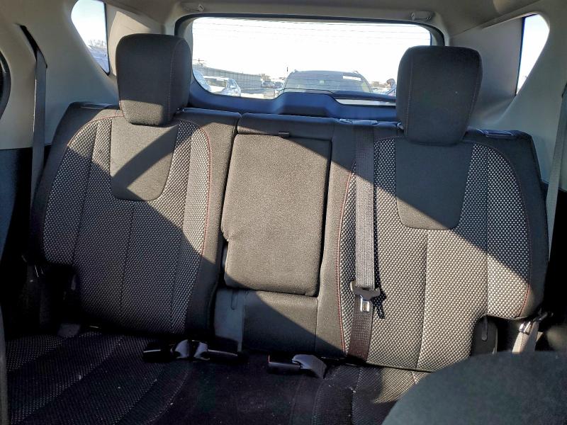 Фото 10 - CHEVROLET EQUINOX